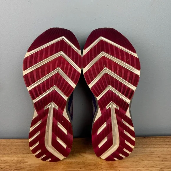 Brooks Levitate 2 Womens 8.5 B Purple Silver Athletic Running Shoes Sneakers - Picture 8 of 10